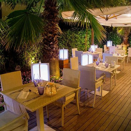 Hotel Maestrale Riccione Kültér fotó