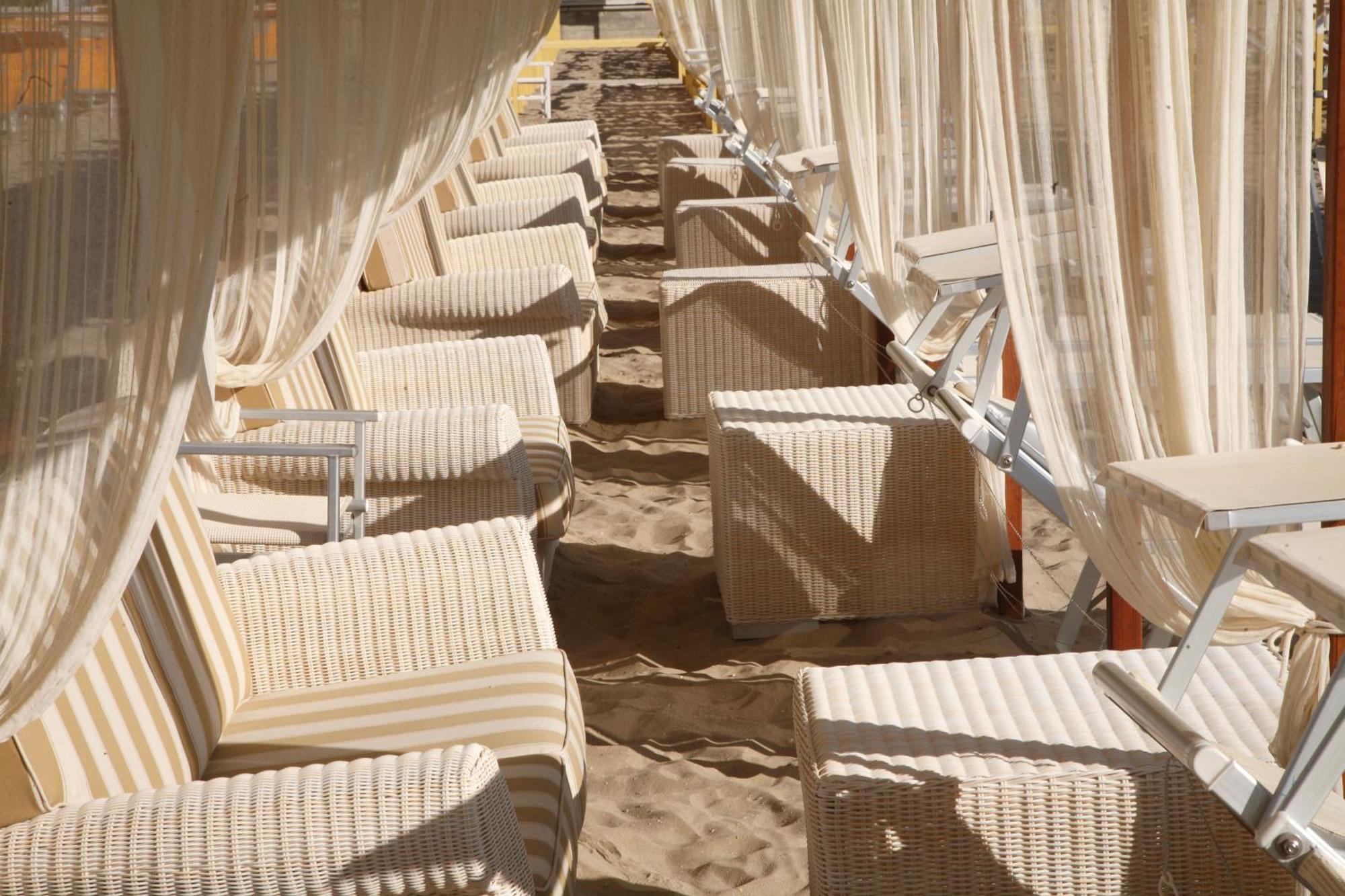 Hotel Maestrale Riccione Kültér fotó