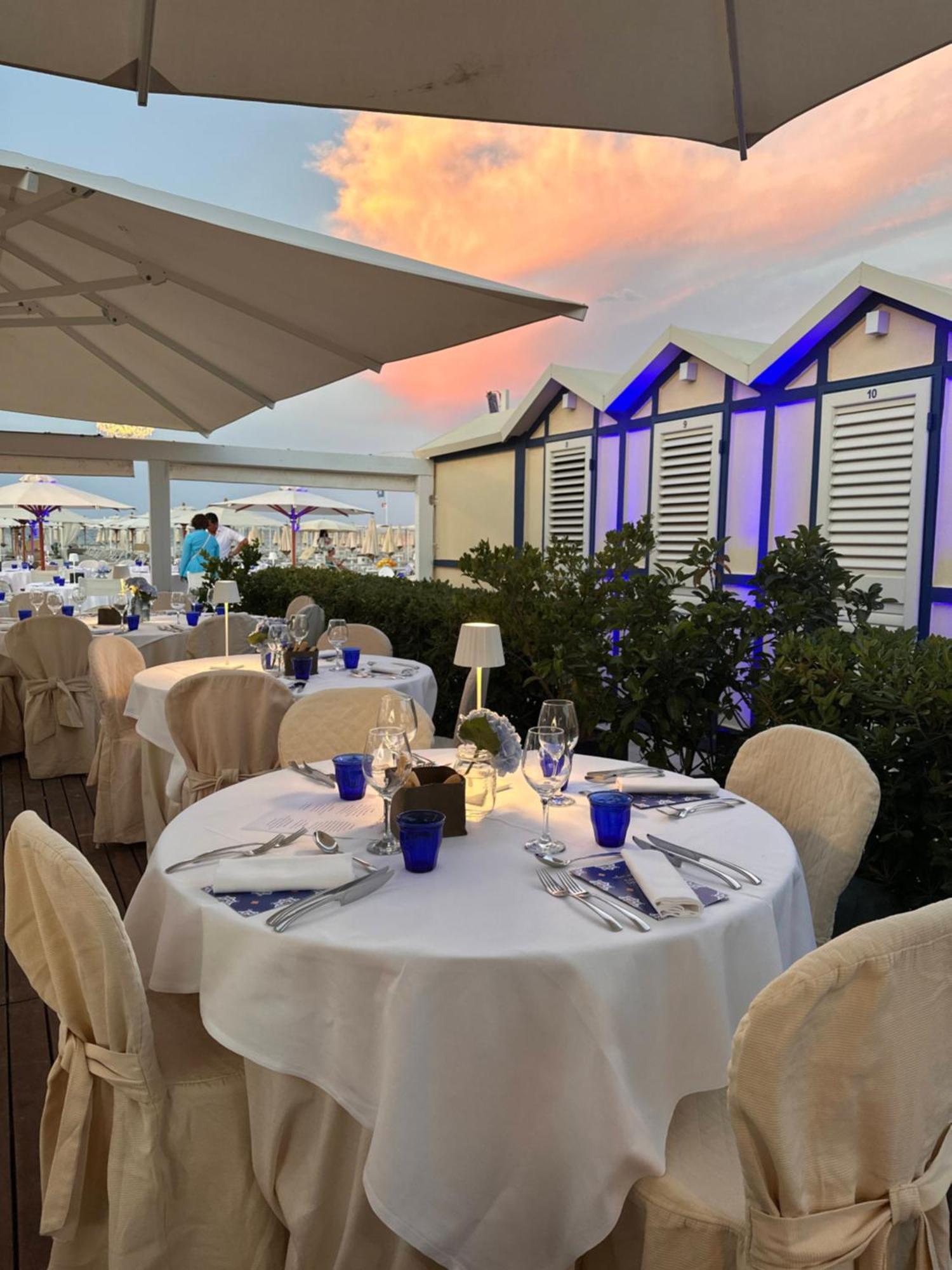 Hotel Maestrale Riccione Kültér fotó