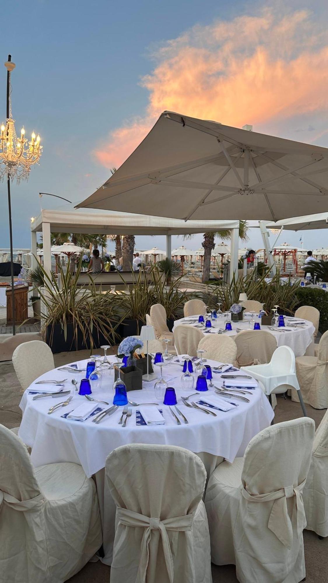 Hotel Maestrale Riccione Kültér fotó